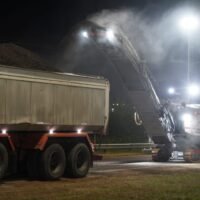 Trabajos nocturnos reducen el tránsito en el puente del Salado sobre la autopista