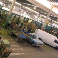 Dejó una bala sobre el mostrador y amenazó al presidente del Mercado de Productores de Santa Fe